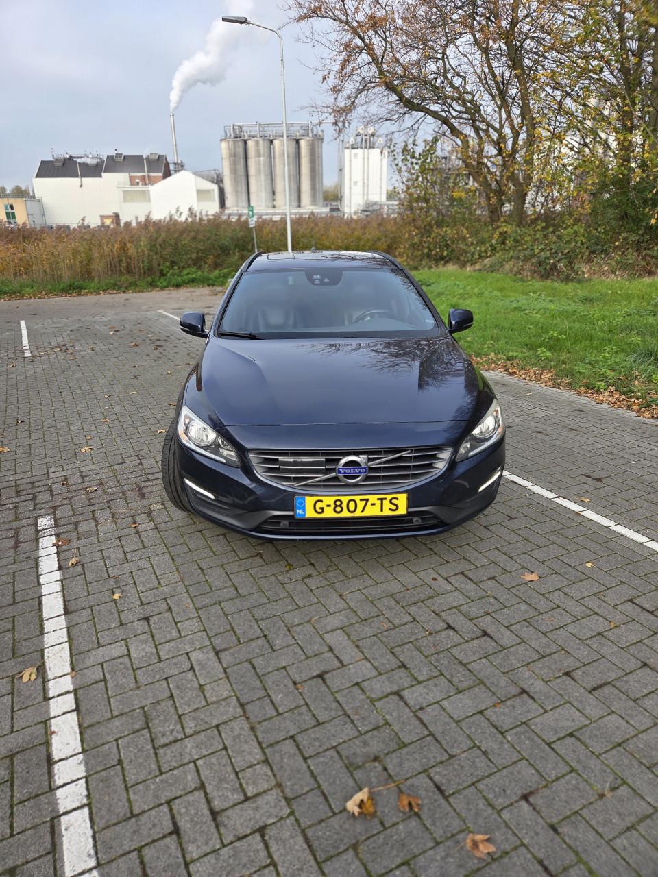 Volvo V60 D2 115pk Start/stop Powershift 2014 Blauw