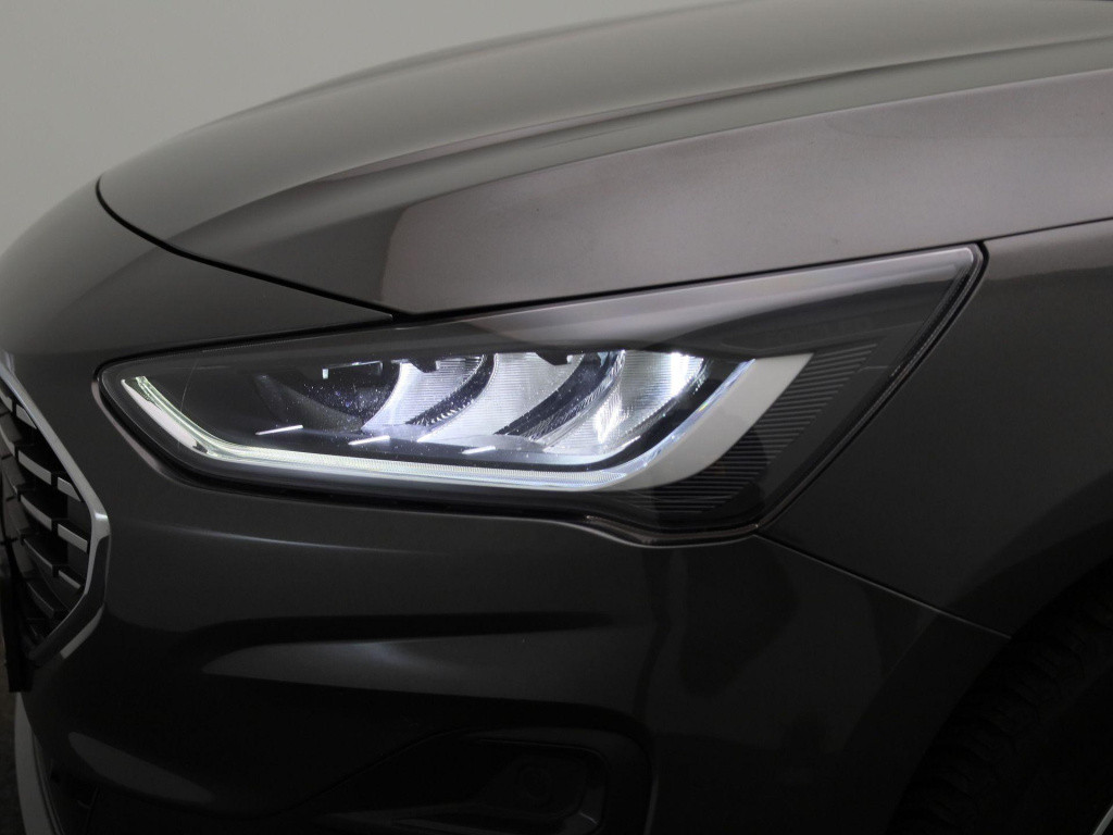 Ford Focus wagon 1.0 ecoboost hybrid titanium style | parkeer sensoren | cl