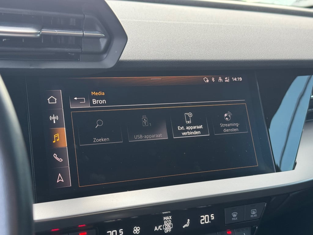 Audi A3 sportback 40 tfsi e edition * stoelverwarming * camera * adaptive c
