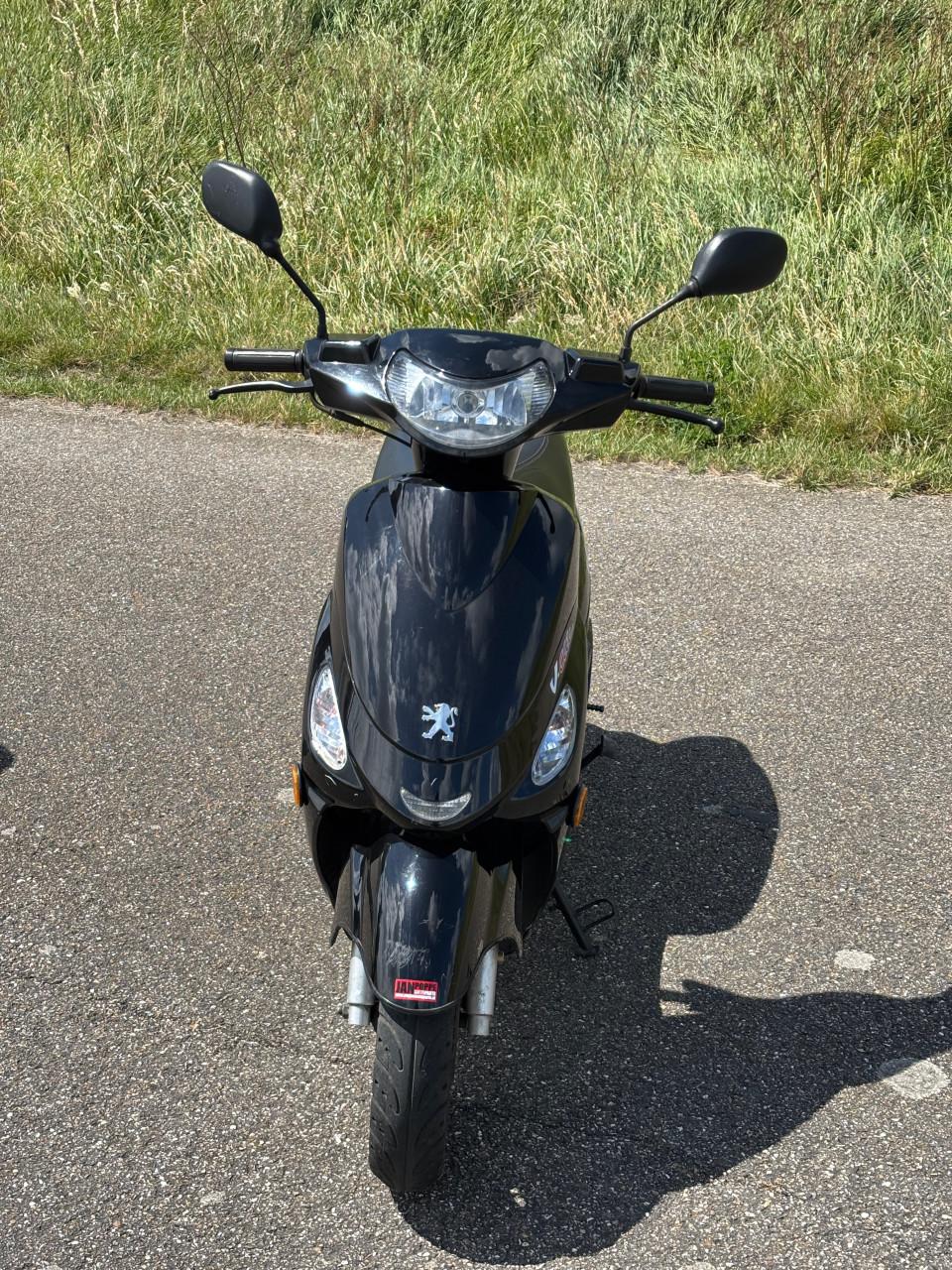 Peugeot vclic 45km/u scooter