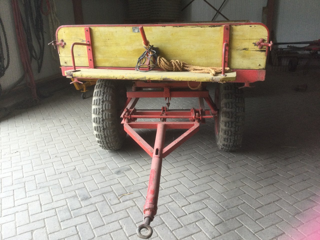 Te koop : miedema bandenwagen.