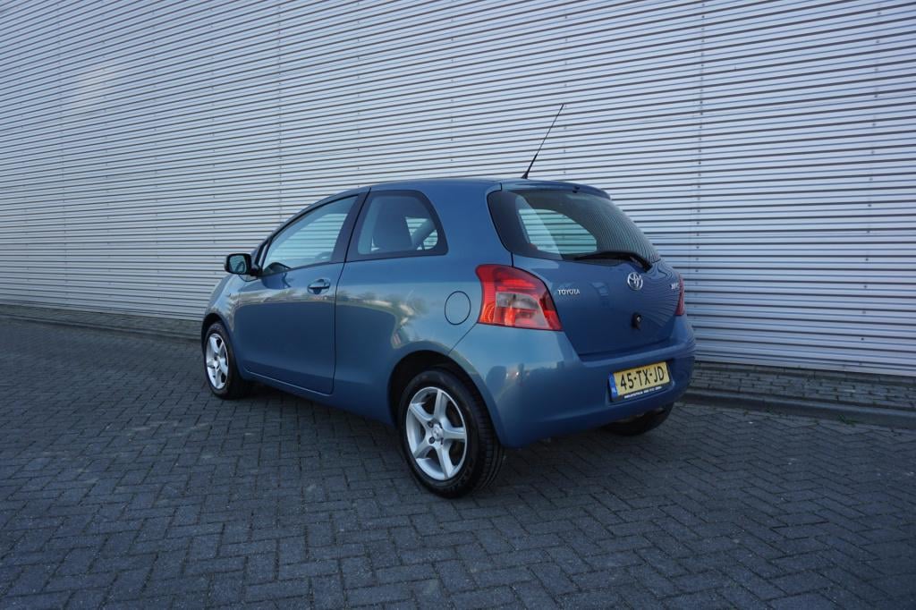 Toyota Yaris 1.3 vvti sol airco / elektr. ramen / nap / nieuwe apk!