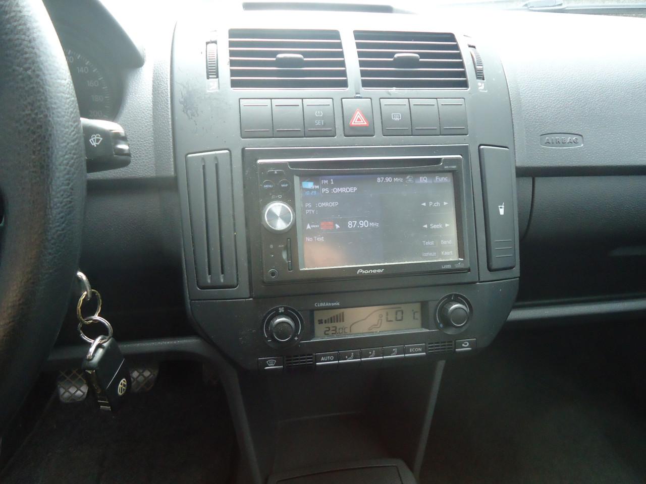 VOLKSWAGEN POLO 14-16V 3DRS COMFORTLINE