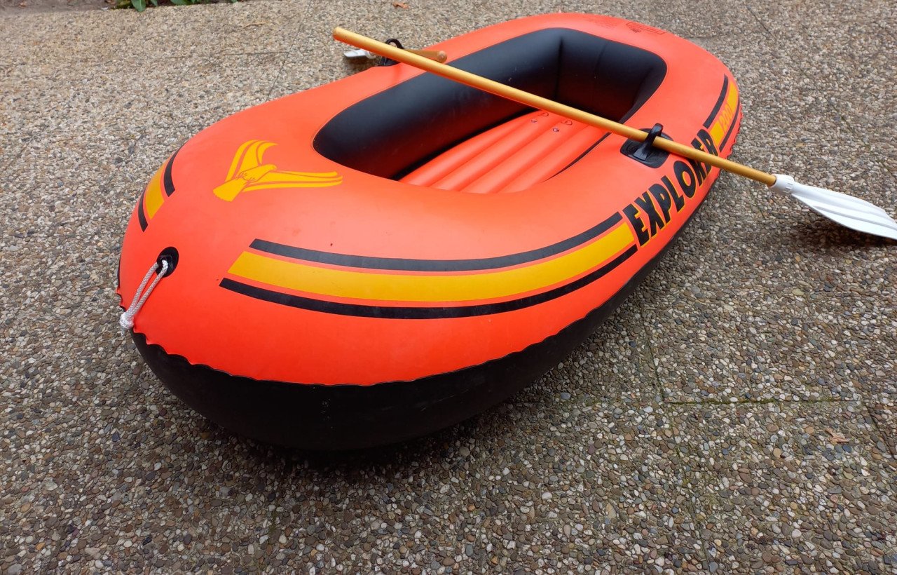 Rubberboot met 2 peddels