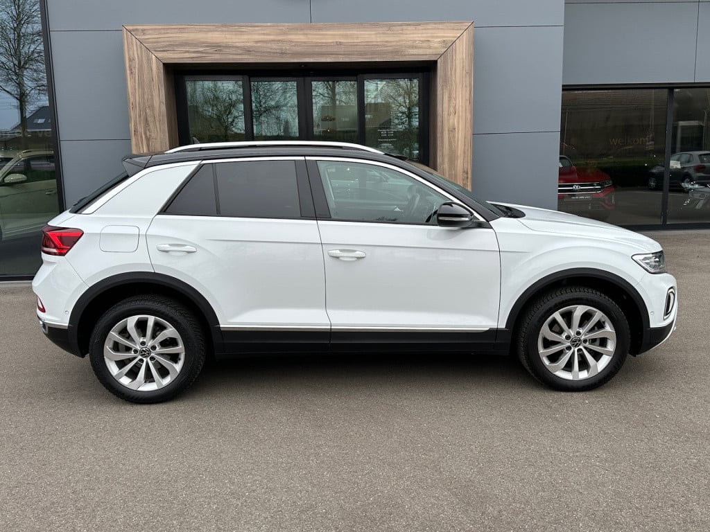 Volkswagen T-roc 1.5 tsi 150pk dsg style | trekhaak | carplay | adapt. crui