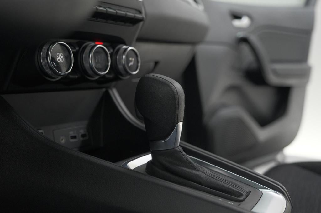 Renault Captur 1.6 e-tech full hybrid 145 techno | pack full screen | camer