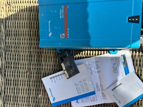 Complete Victron multiplus 24/1200/25