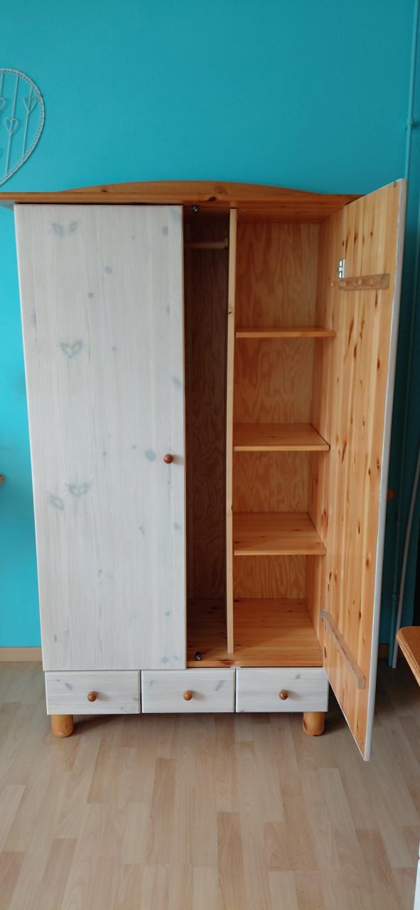 2-deurs hang- legkast en commode