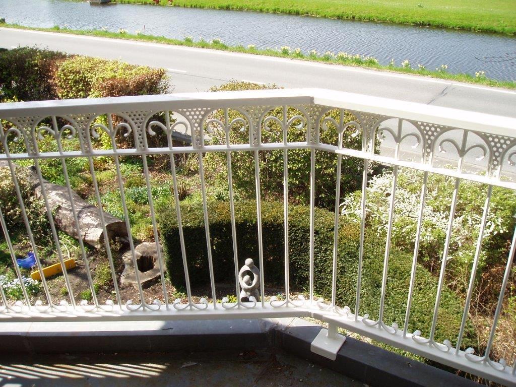 Stijlvolle & Duurzame Balkonhekwerken – Alles Onder Eén Dak!