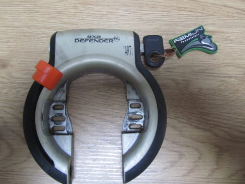 AXA Defender fiets/brommer slot