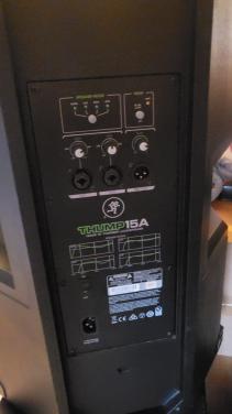 Mackie trump 15 a actieve speakers prijs is voor de set