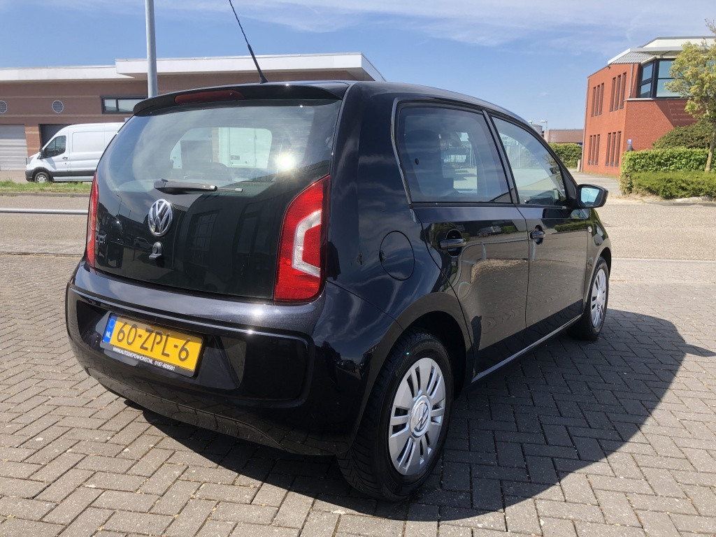 Volkswagen UP! 1.0 move up! bluem.