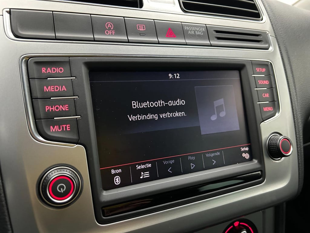 Volkswagen Polo occasion 1.0 bluemotion edition | zwart | airco | tweedehan
