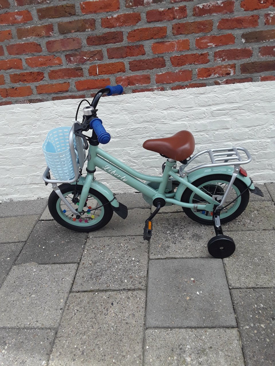 Te koop een mooi zgan meisjes fietsje
