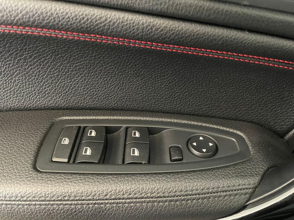 BMW 1 Serie 125i edition m sport shadow high executive