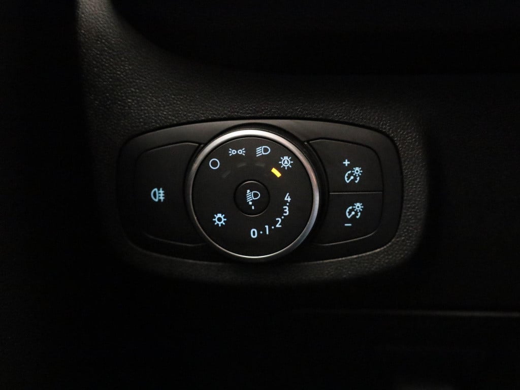 Ford Fiesta 1.1 trend ac | parkeersensoren | apple carplay | elek. spiegels