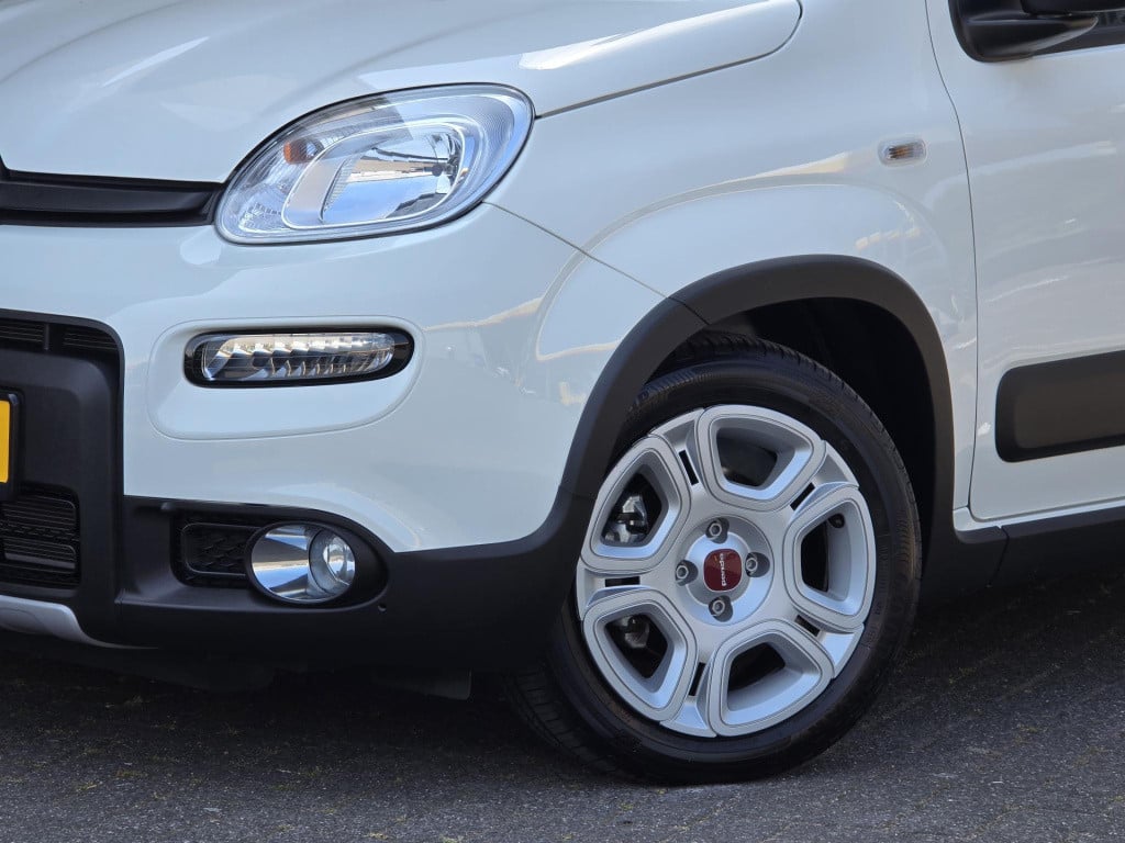 Fiat Panda 1.0 hybrid city life slechts 2895 km!!