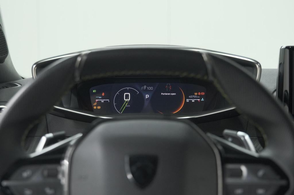 Peugeot 2008 puretech 130 eat8 gt | camera | apple carplay | parkeersensore