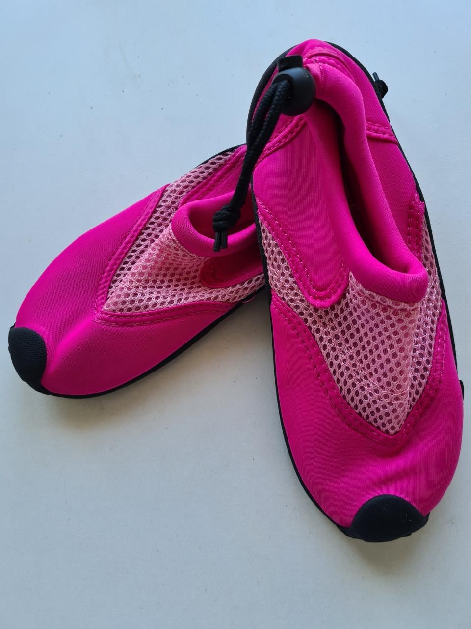 Fuchsia roze waterschoenen  Maat 33