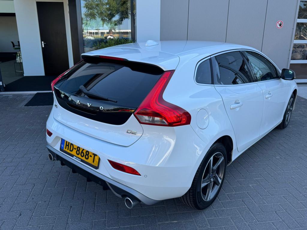 Volvo V40 2.0 d2 r-design business * nap * 100% onderhouden * 2e eigenaar
