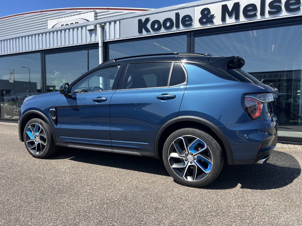 Lynk & Co 01 1.5 261pk plug in hybrid , panodak , 360gr camera , carplay
