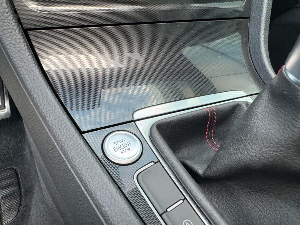 Volkswagen Golf 2.0 tsi gti performance * panoramadak * leer * xenon * navi