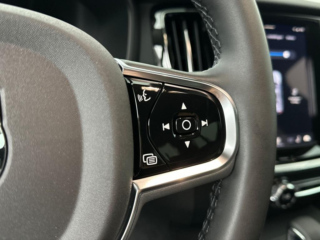 Volvo V60 t6 awd gt plus dark 19"