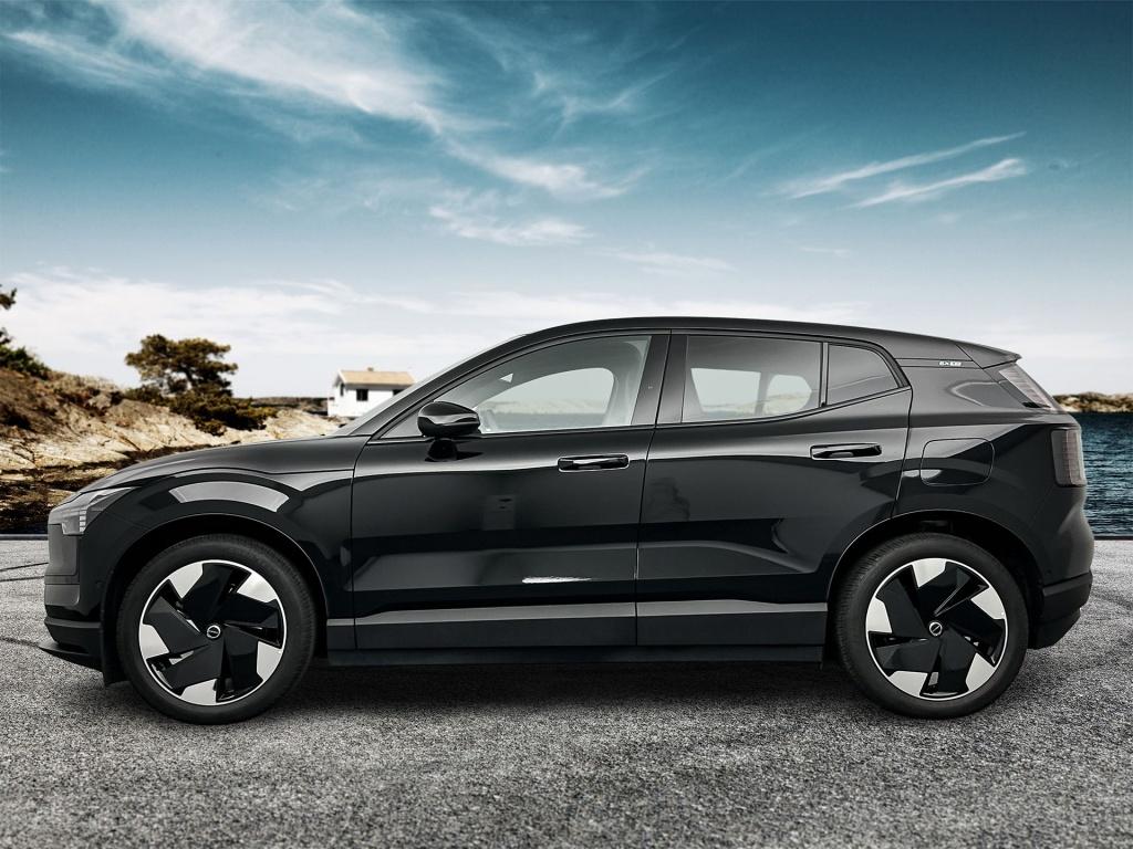 Volvo Ex30 extended range ultra