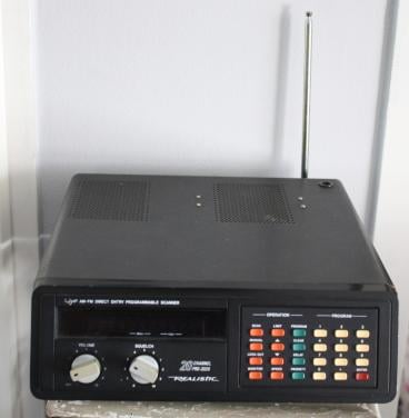 Realistic programmeerbare AM-FM scanner