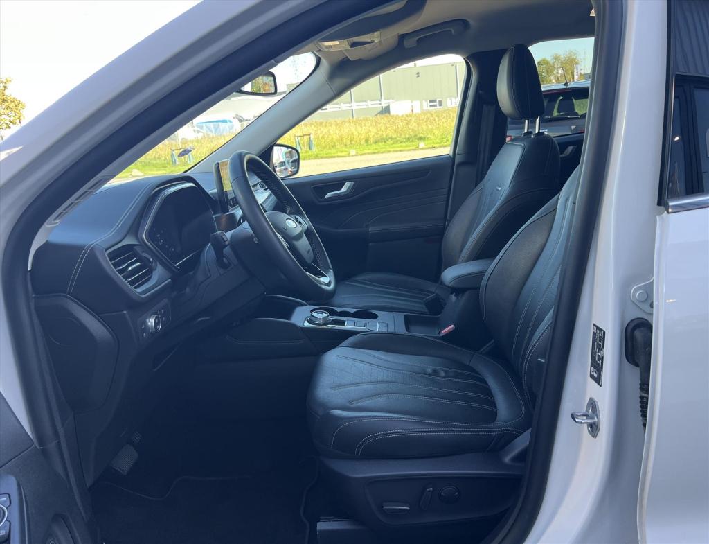 Ford Kuga 2.5 phev e-cvt 225pk vignale , trekhaak , winterpack met voorruit