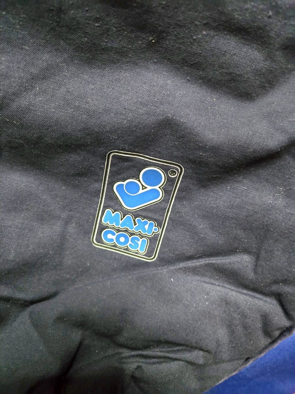 Donkerblauwe Maxi-Cosi voetenzak  Incl. Verkleinkussen.