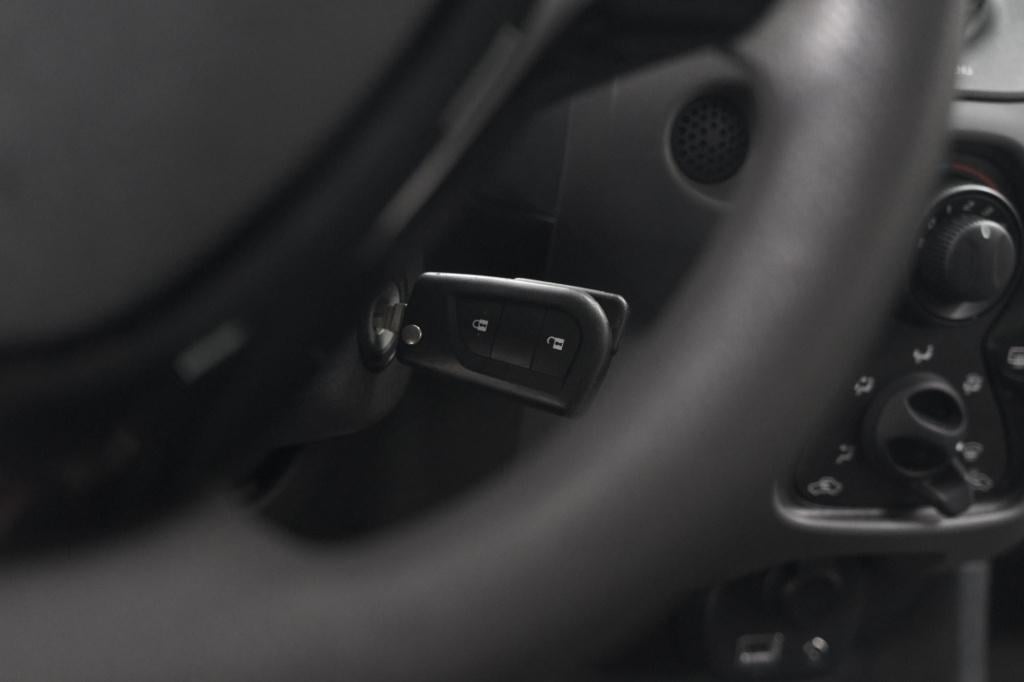 Peugeot 108 1.0 e-vti active | airco | bluetooth | elektrische ramen | 5 de