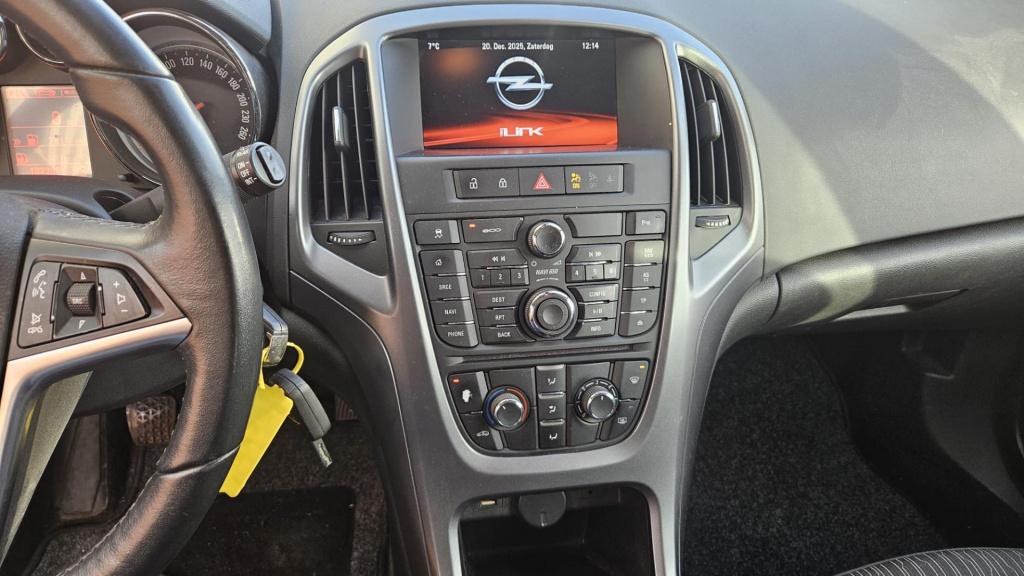 Opel Astra sports tourer 1.4 turbo blitz