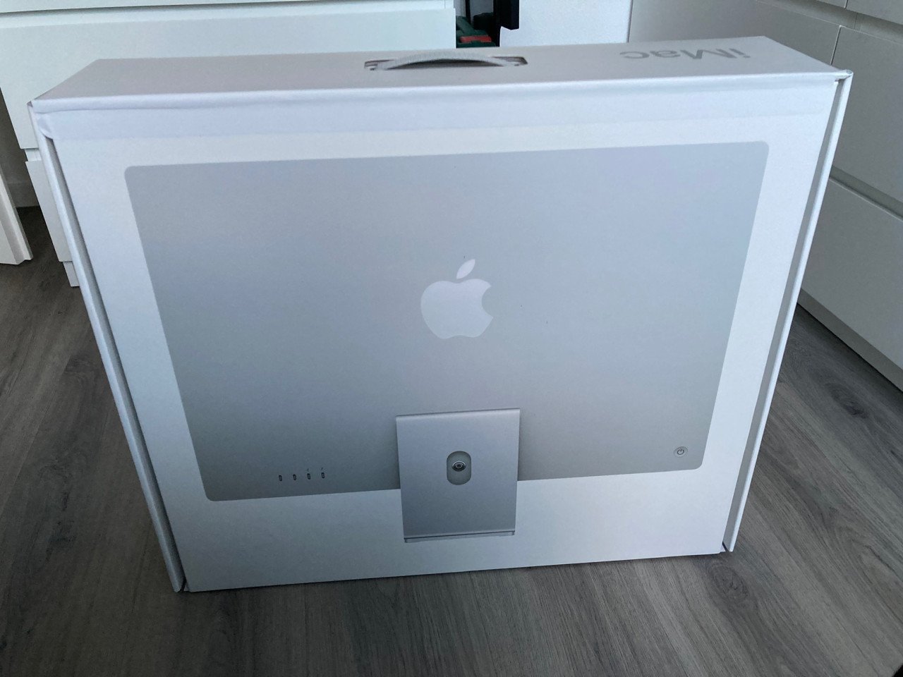 Apple iMac 24 M1 2022 - 8gb ram - 512 Gb opslag