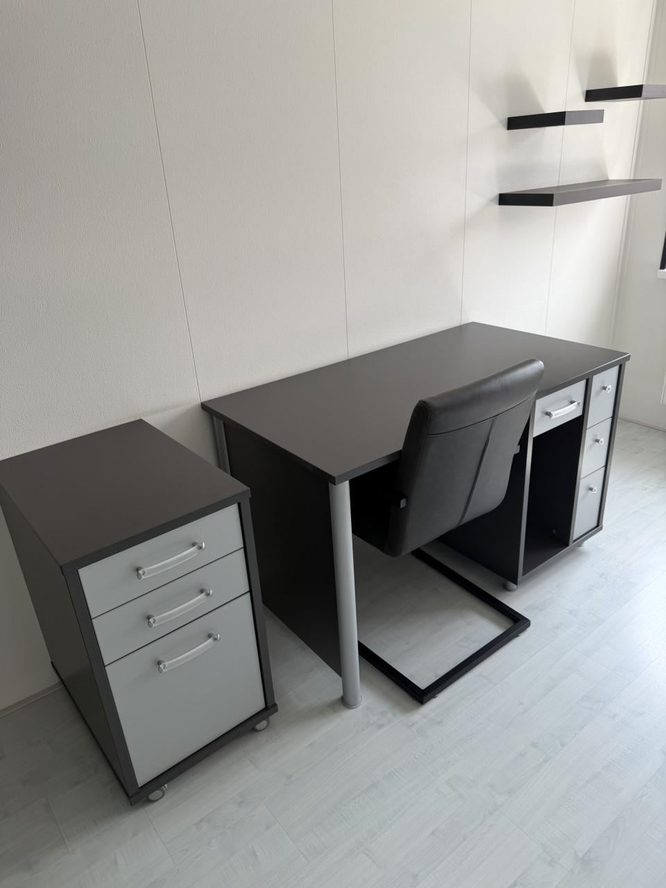Complete moderne bureauset – bureau + bureaustoel + verrijdbare ladekast