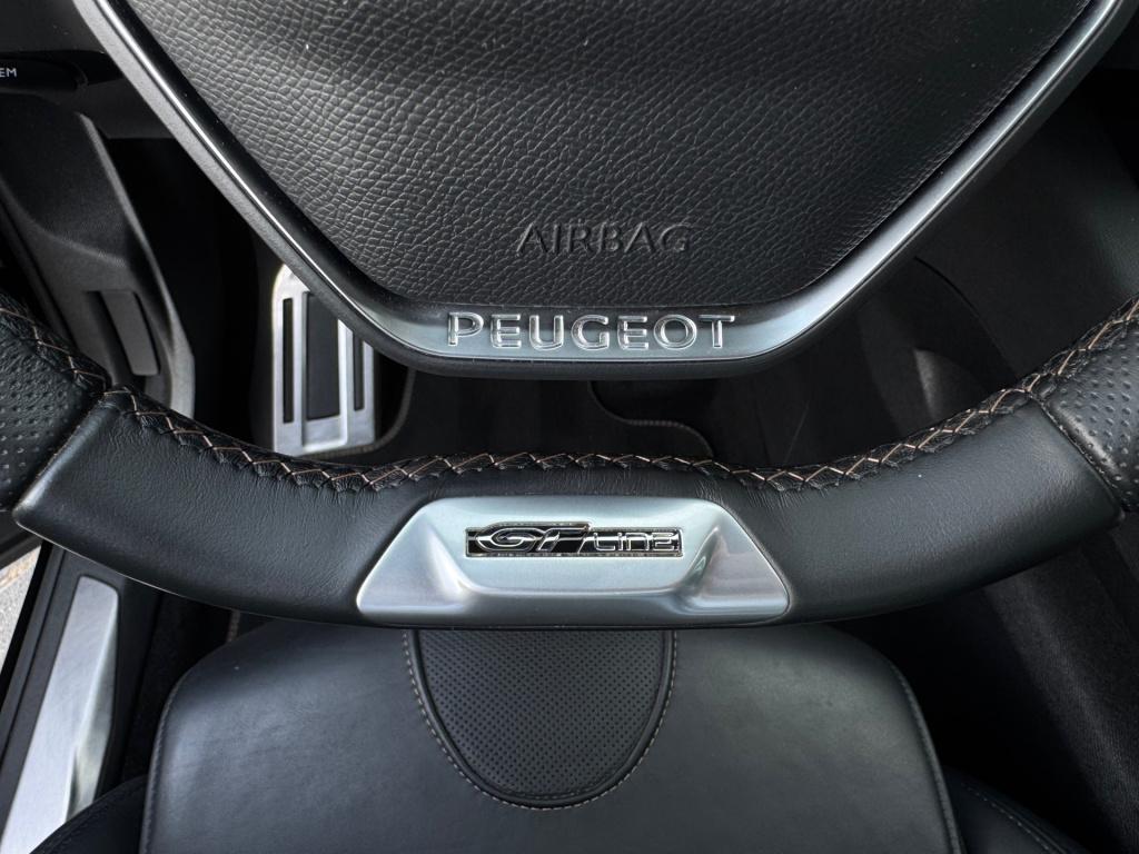 Peugeot 3008 1.2 puretech crossway * gt line * pano *