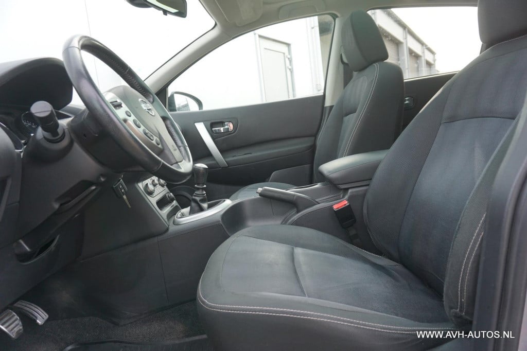Nissan Qashqai 2.0 connect edition, lpg!!