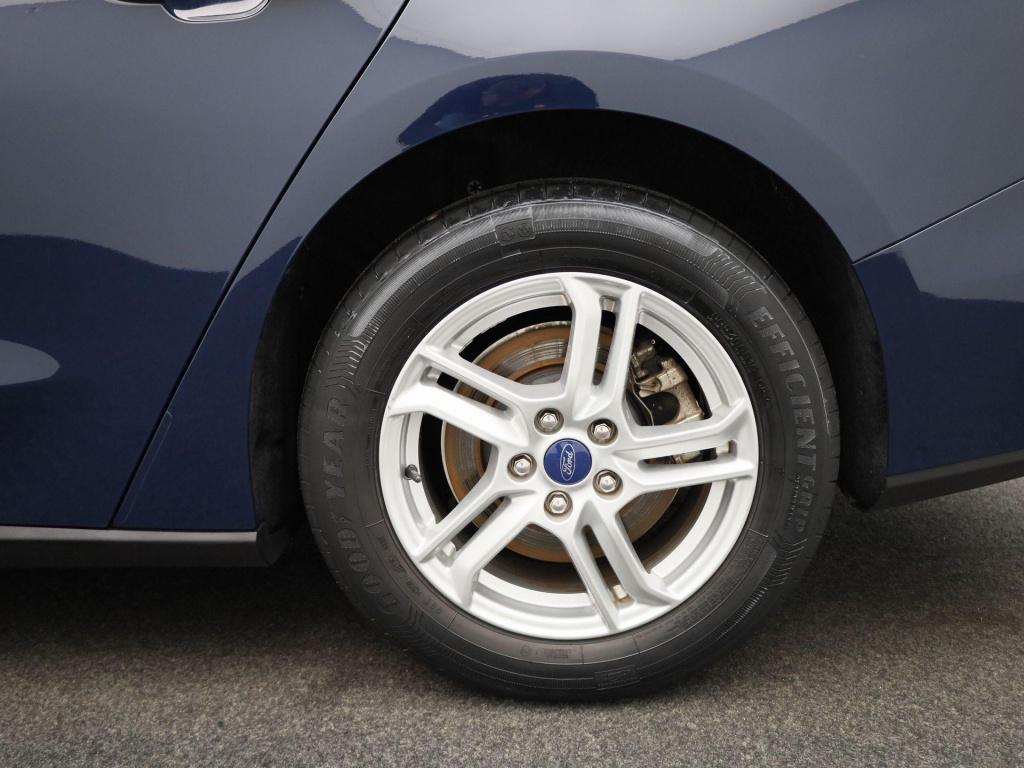 Ford Focus wagon 1.0 ecoboost trend edition business | apple carplay / andr