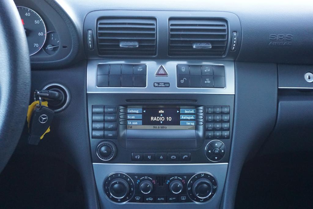 Mercedes-Benz C-Klasse sportcoupé 180 k. automaat - airco / cruise / elektr