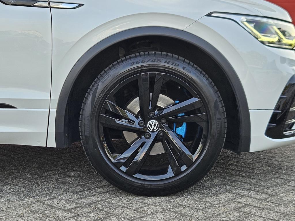 Volkswagen Tiguan 1.5 tsi r-line business+ | pano | elek. trekhaak rijklaar