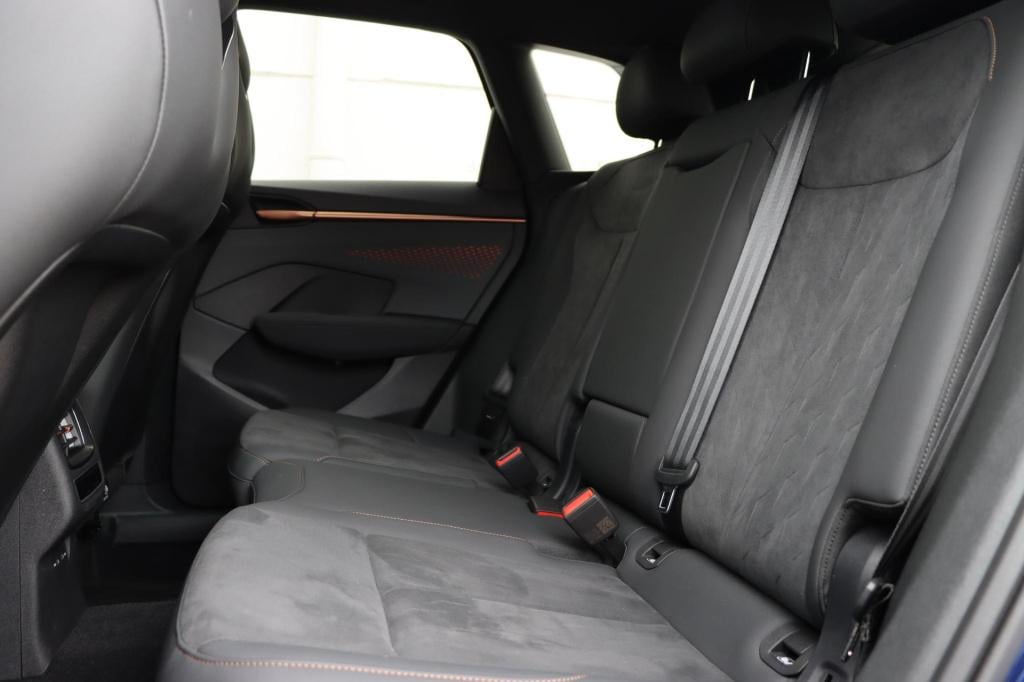 Cupra Terramar 1.5 tsi e-hybrid business 204pk dsg6