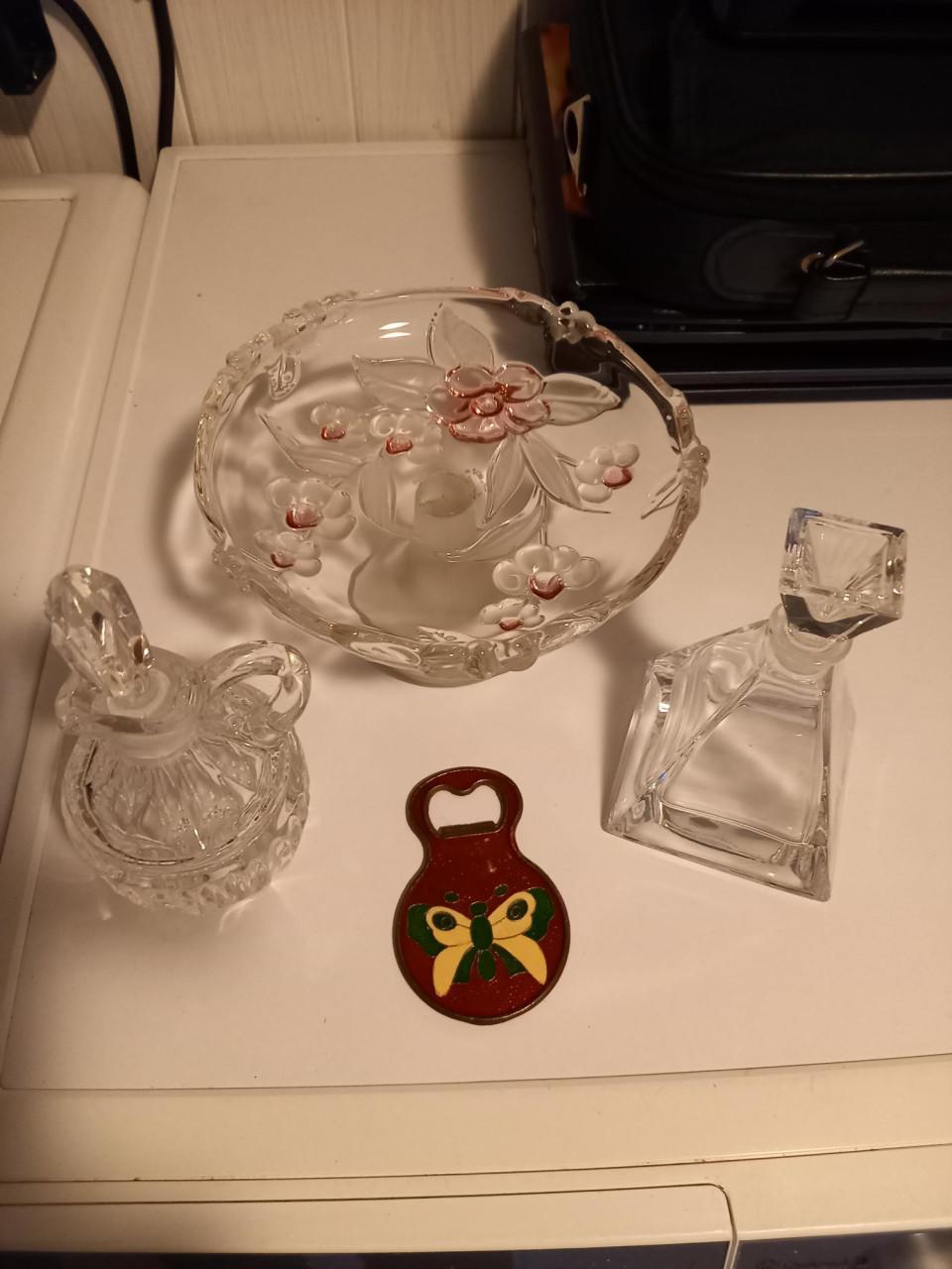 Diverse schaaltjes en bakjes enz