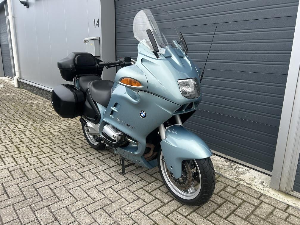 BMW R1100RT in nieuwstaat, bj 2000 met slechts 58dkm, kofferset etc €1795,-