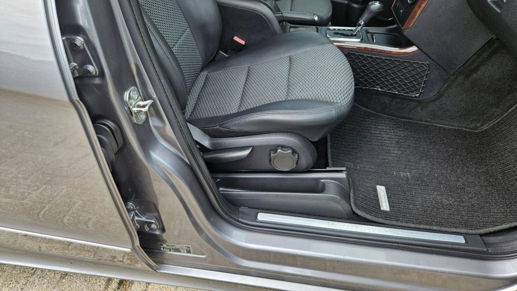 Mercedes-Benz A-Klasse 180 business class avantgarde