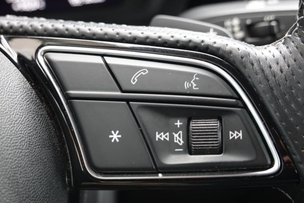 Audi A3 limousine 30 tfsi s edition
