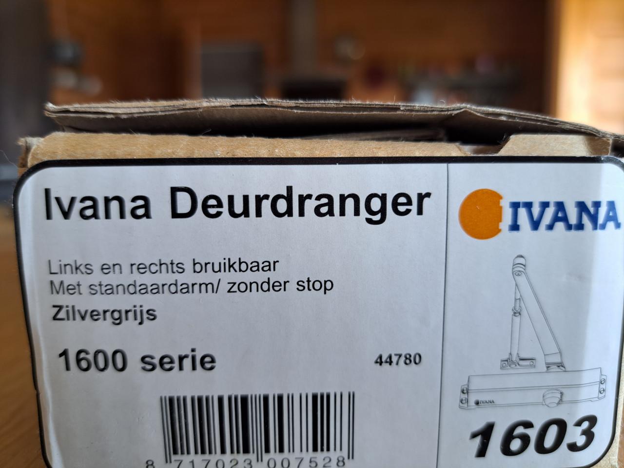 Ivana deurdranger compleet met beslag in doos, serie 1600