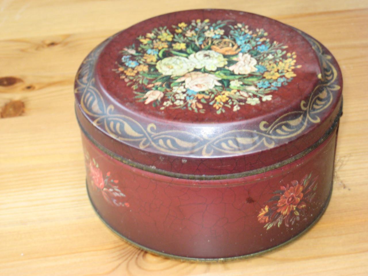Verschillende trommeltjes in een koop,    doos 7