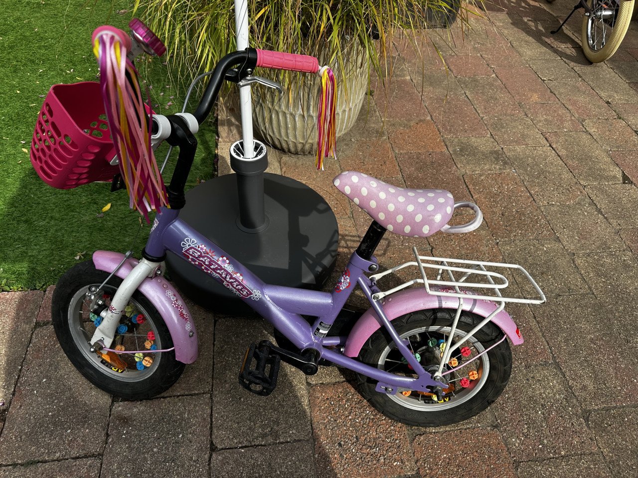 GERESERVEERD - Batavus meisjes fietsje 12 inch