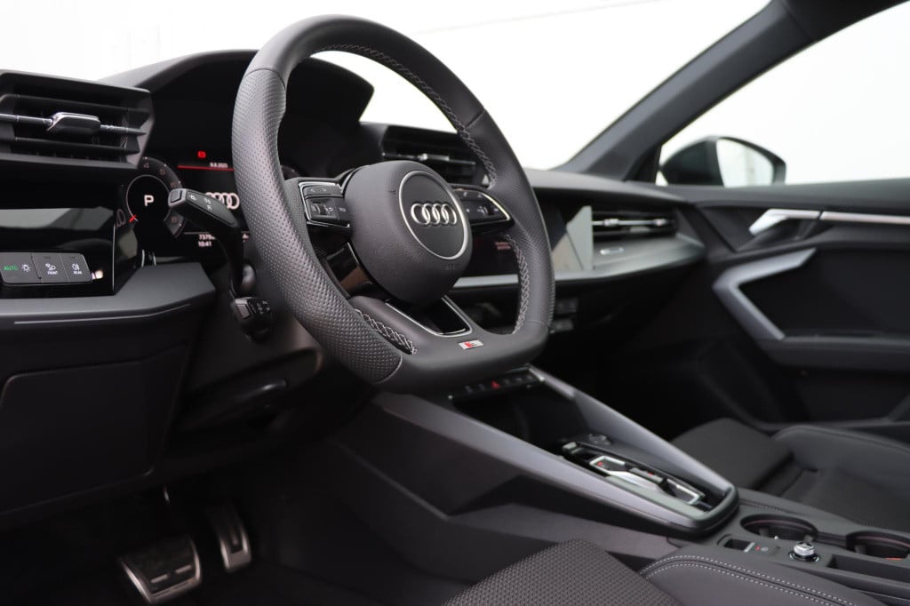 Audi A3 sportback 35 tfsi s edition 150pk s-tronic