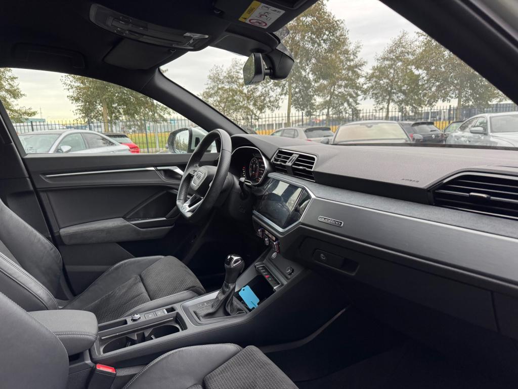 Audi Q3 sportback 45 tfsi quattro s-line * keyless * matrix led * adaptive 